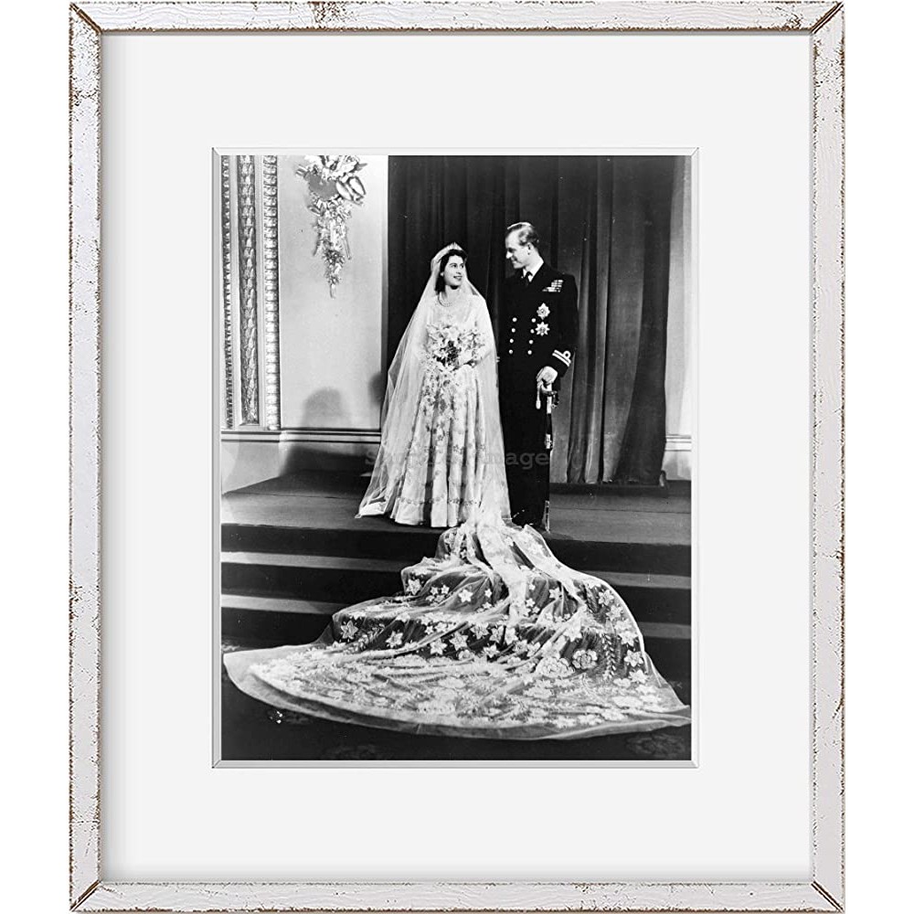INFINITE PHOTOGRAPHS Photo: 1947 Queen Elizabeth II Prince Philip Wedding Portrait Size: 8x10 Approximately - BIP06HCW8
