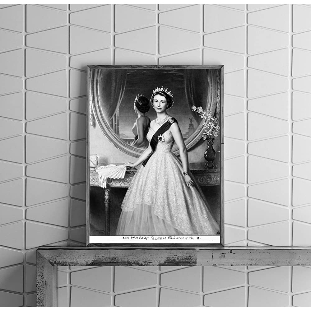 INFINITE PHOTOGRAPHS Photo: Her Majesty Queen Elizabeth II,Ruler,Monarchy,Europe,Gowns,Crown,D Chandor,c1952 - B5ILOI5XY