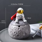 Astronaut Moon Ashtray with Lid Smell Proof for Indoor Outdoor Home Office Living Room Table Cute Creative Cartoon Sit Down Astronaut Spaceman Ashtray Resin Craft Ornament Grey - BVL66G8G2